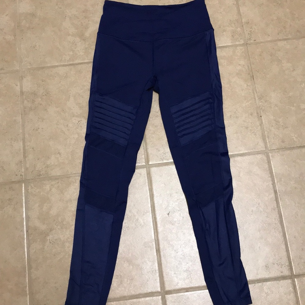Royal Blue Victoria Secret Knockout Leggings